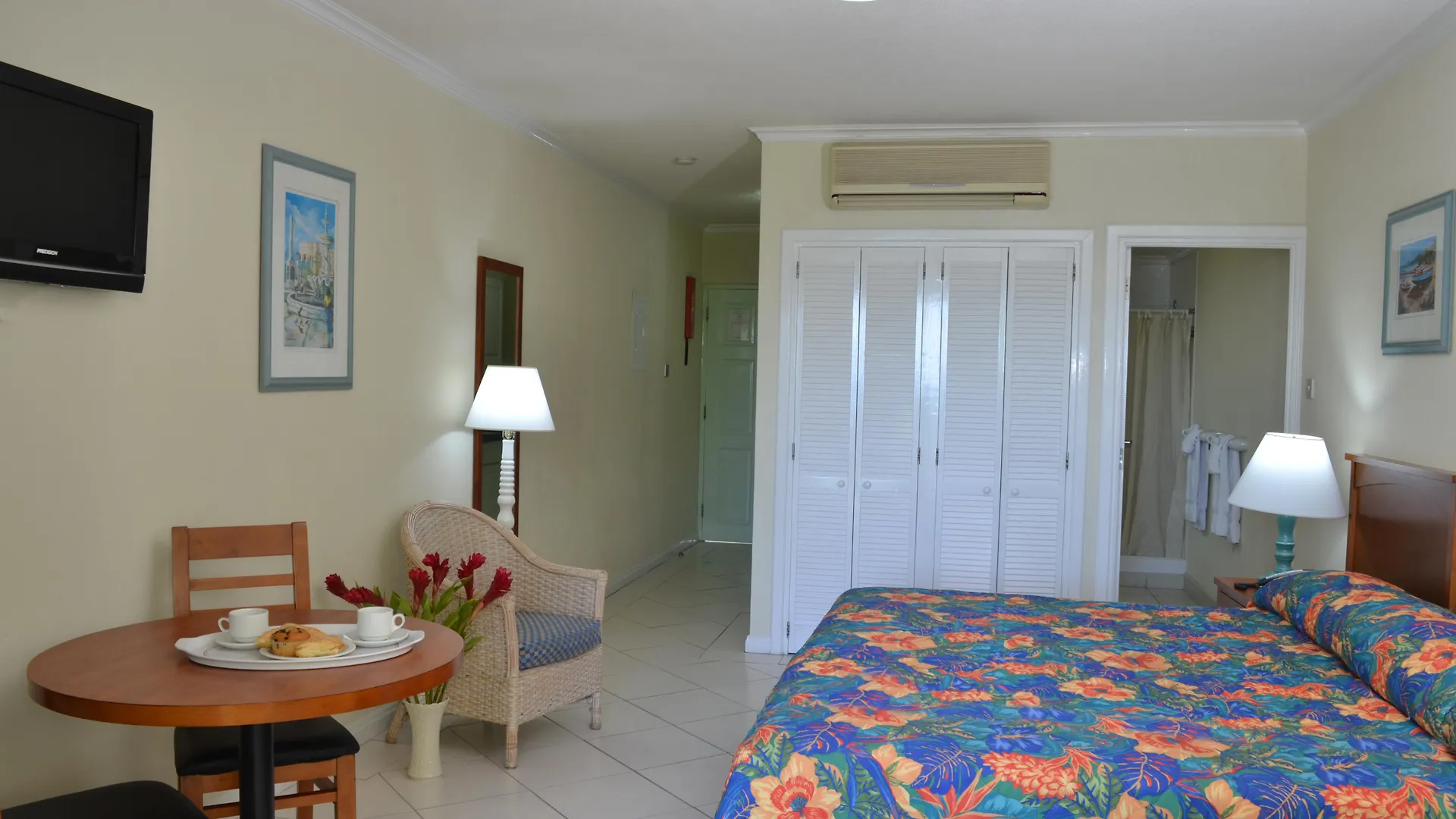 Blue Orchids Beach Hotel بريدج تاون